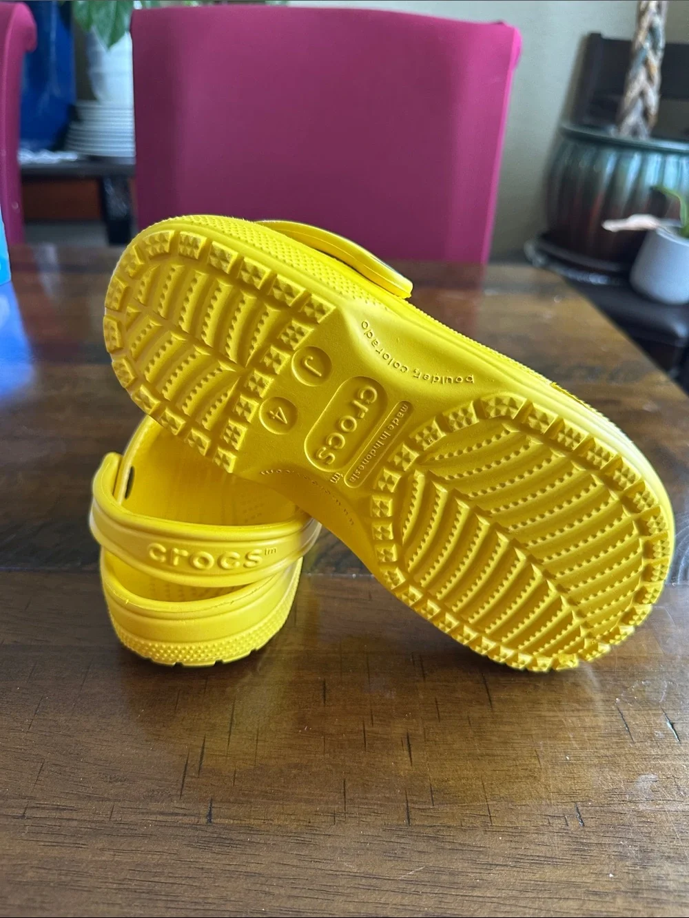CROCS Kids Classic Clog in Bright Yellow